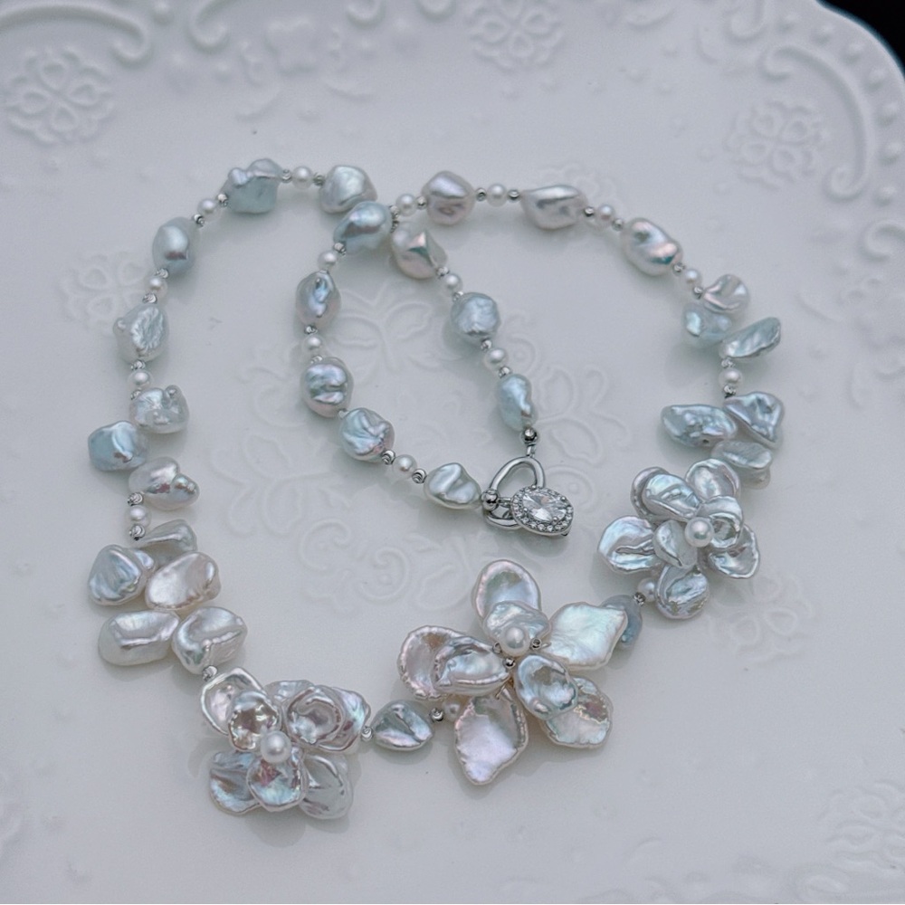 RL041 Handmade High End Freshwater Baroque Pearl Flower Necklace 18”